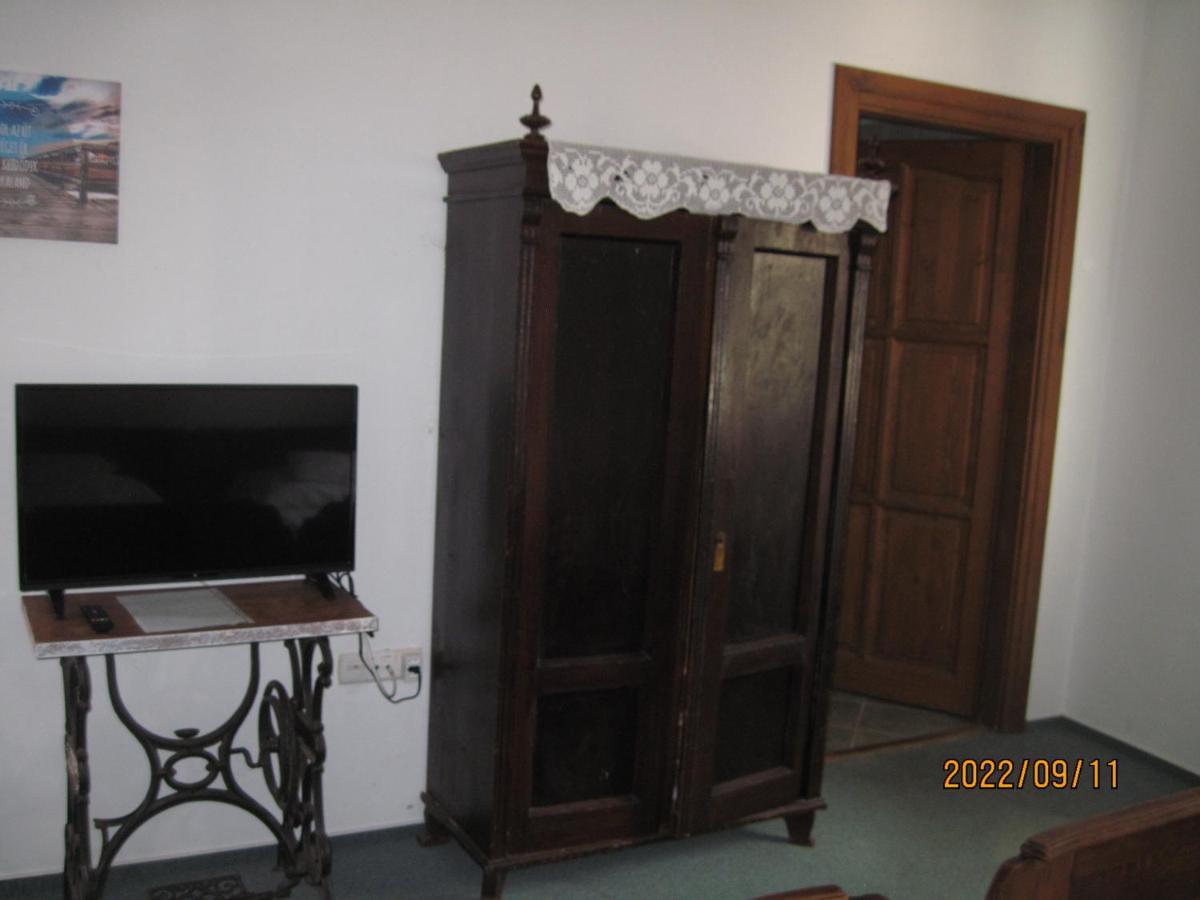 Benyei Fogado Panzio Es Etterem Bed & Breakfast Erdobenye Exterior photo