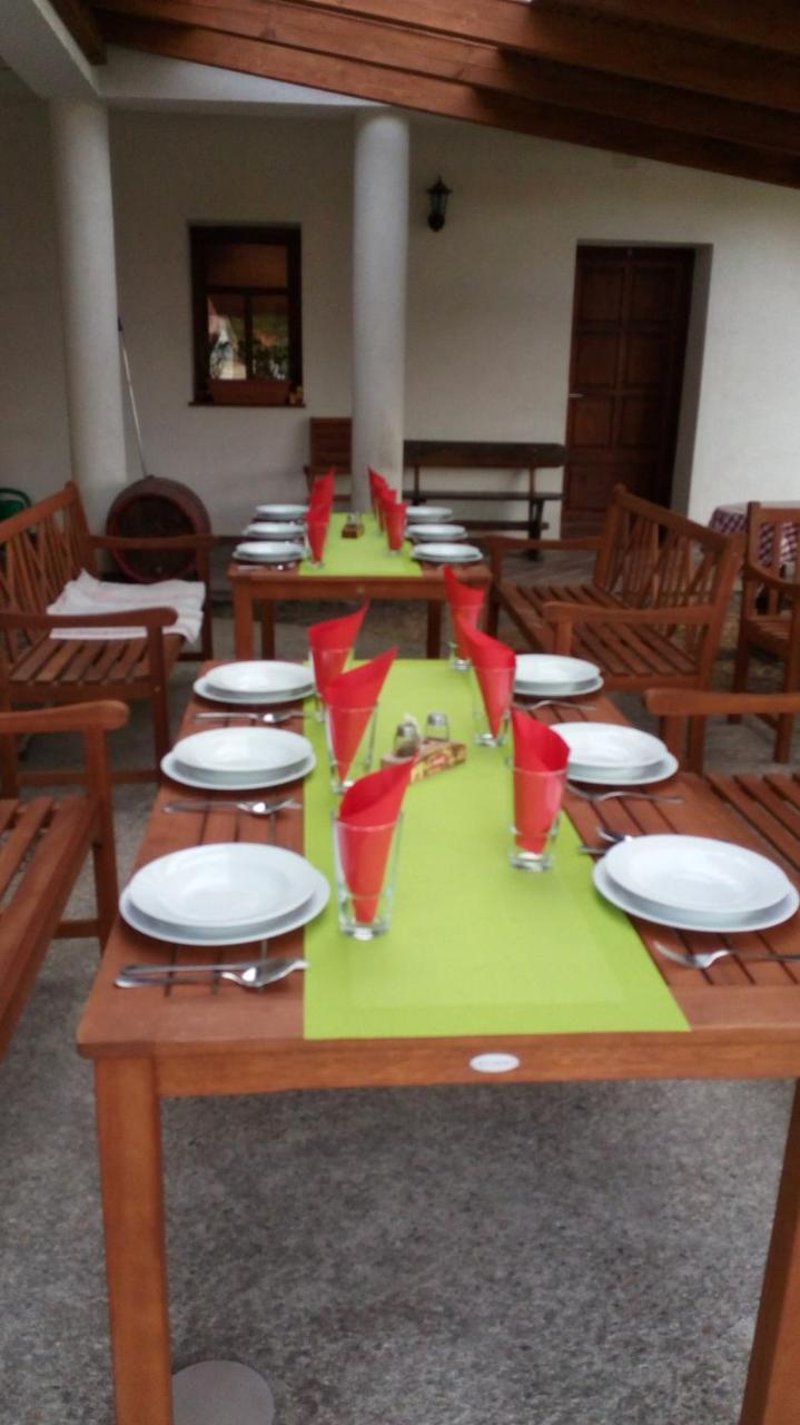 Benyei Fogado Panzio Es Etterem Bed & Breakfast Erdobenye Exterior photo